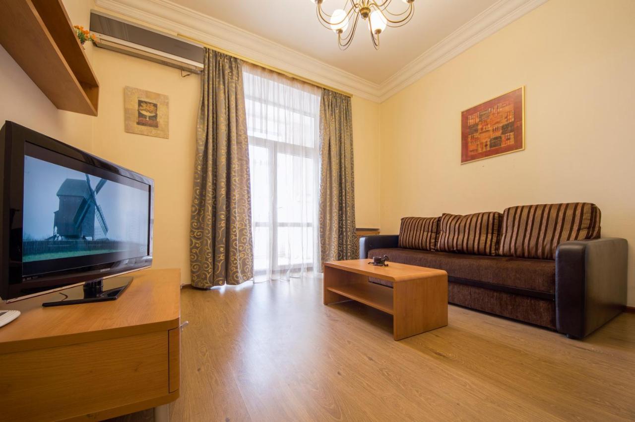 With Jacuzzi And View On Khreschatyk Apartment Kiew